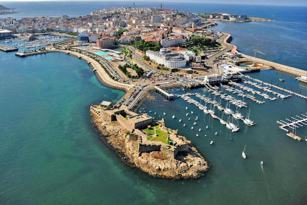 El Apartamento De Marta A Coruna Bagian luar foto